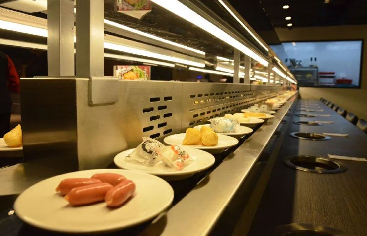 sushi conveyor system design for labor efficiency and kitchen integration.