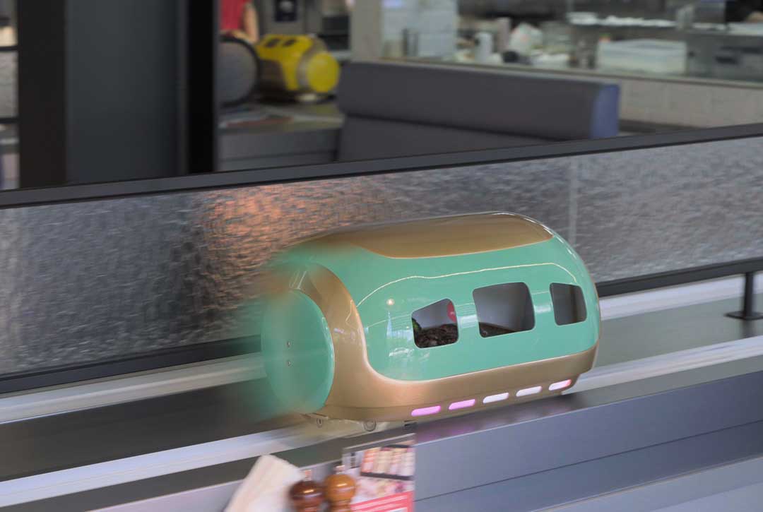 鴻匠科技軌道送餐機器人以1.3m/s業界最速，縮短出餐60%時間。