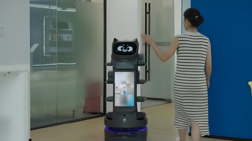 BellaBot Pro 貓型互動送餐機器人